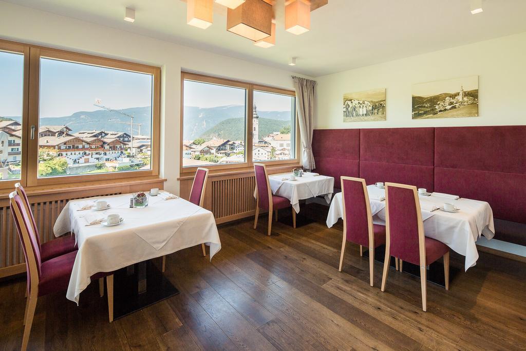 Parc Hotel Tyrol Castelrotto Exterior foto